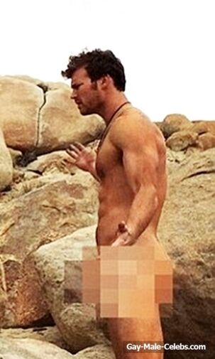 Derek Theler Naked and Beautiful Pictures