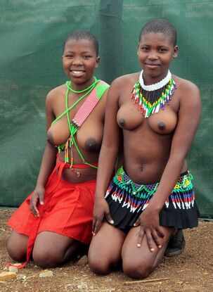 Chesty bare african femmes from unknown tribe