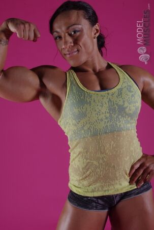 Super-sexy bodybuilder Karen Garrett flaunts her muscles